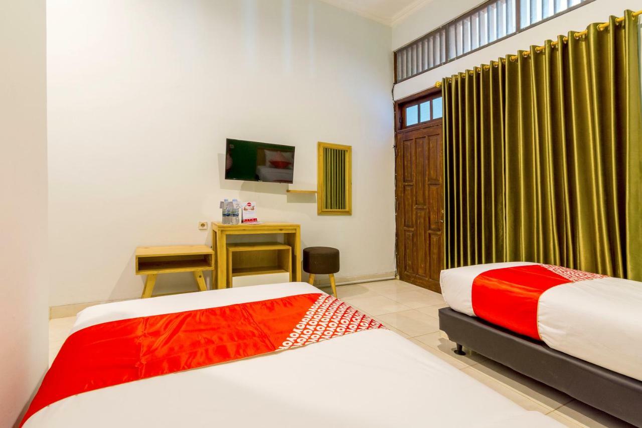 Oyo 1309 Hotel Shafira Syariah Yogyakarta Extérieur photo